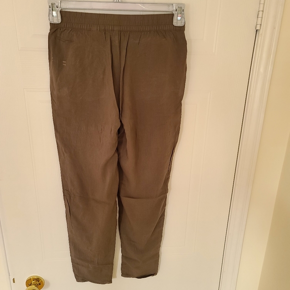 H&M Divided Pull-On Viscose Pants. Military Green. 2P - Picture 3 of 5